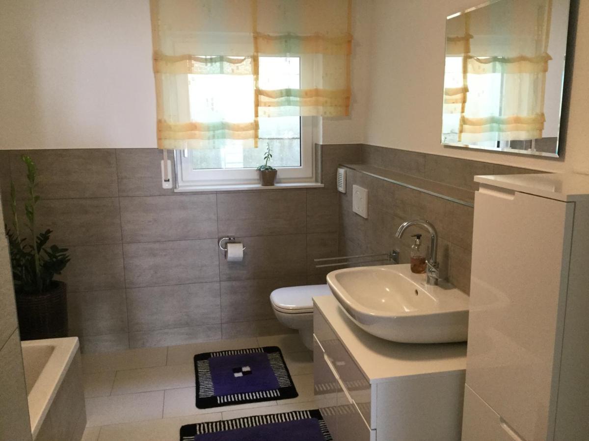 Apartment Am Etzelbach Балинген Екстериор снимка